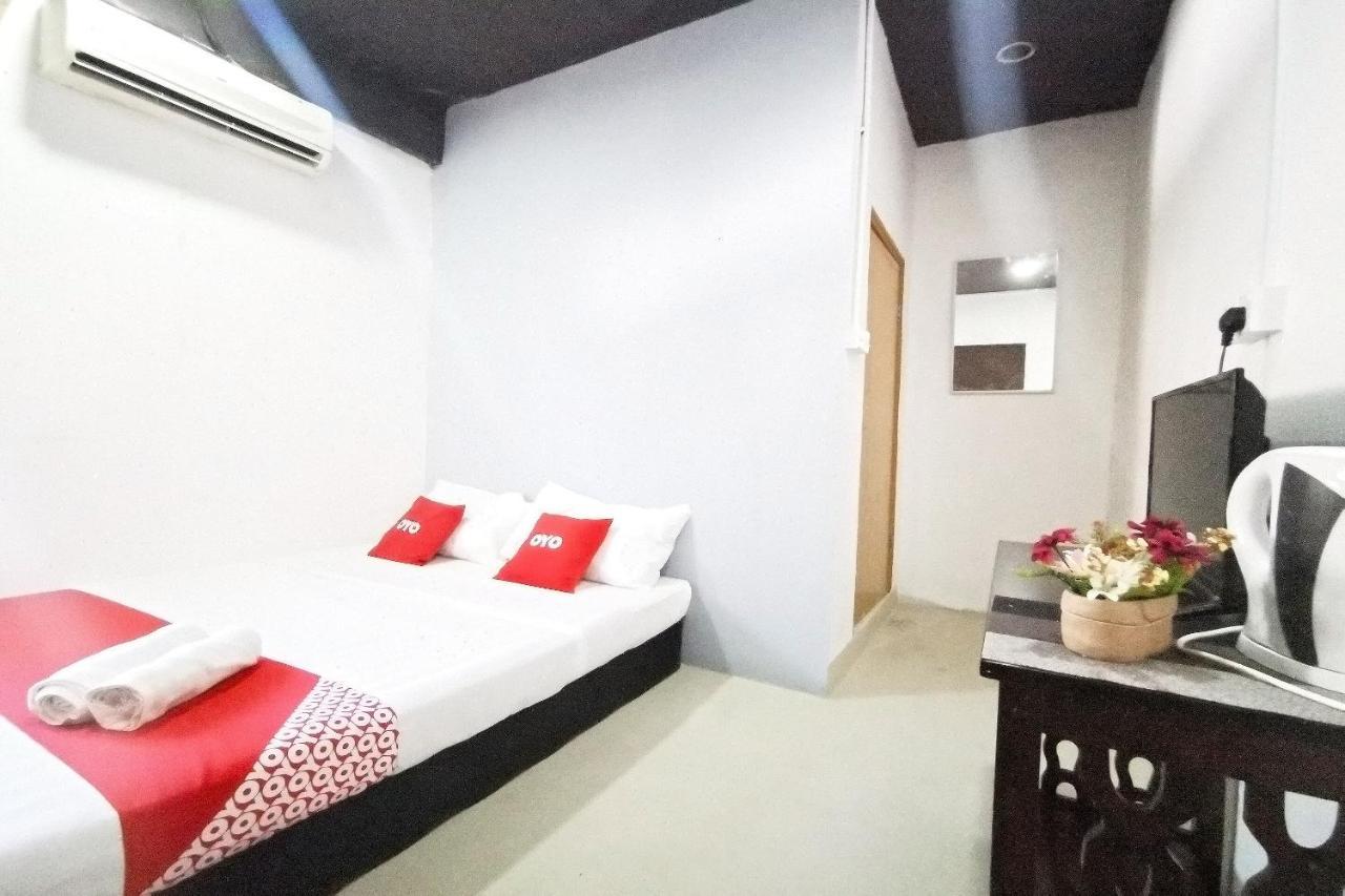 Oyo 89398 Doorbellz Kota Kinabalu Exterior foto
