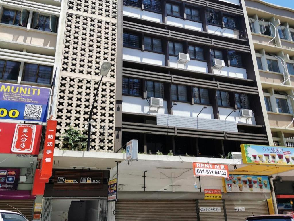 Oyo 89398 Doorbellz Kota Kinabalu Exterior foto