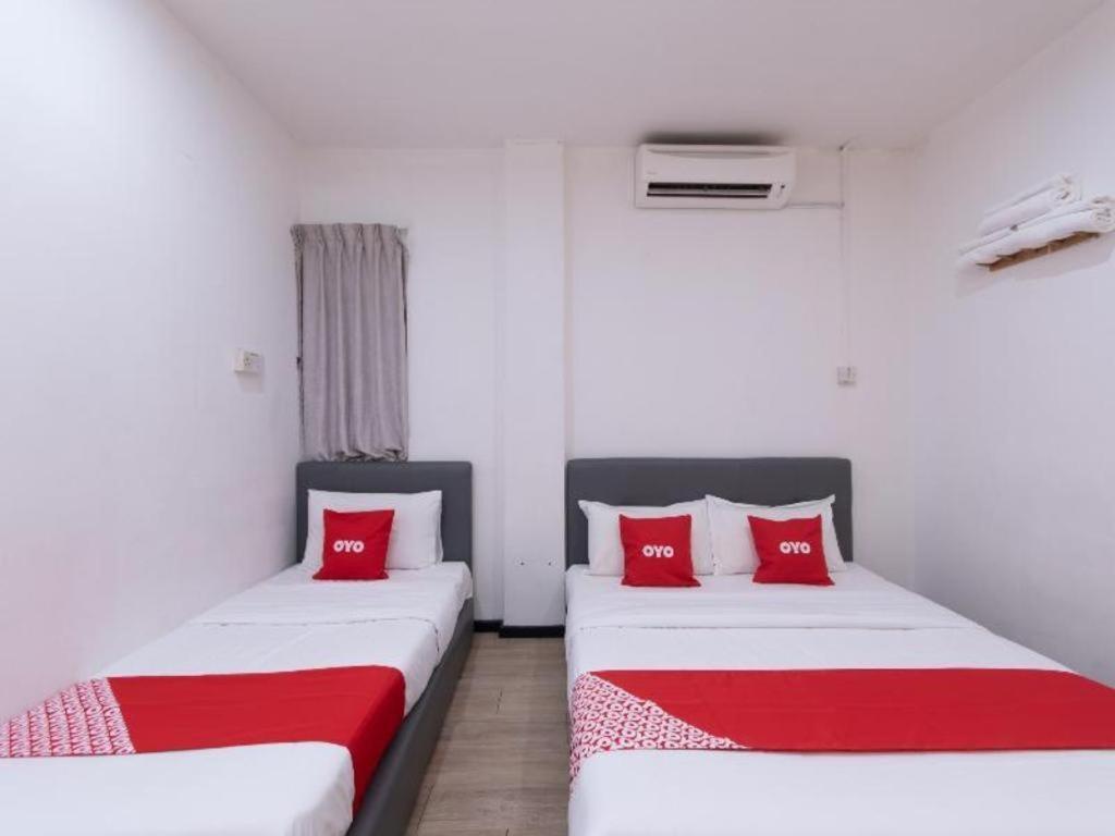 Oyo 89398 Doorbellz Kota Kinabalu Exterior foto