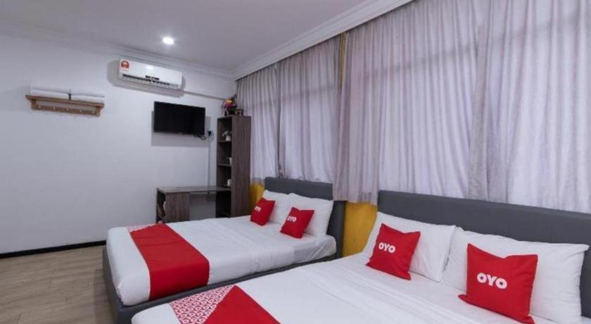 Oyo 89398 Doorbellz Kota Kinabalu Exterior foto