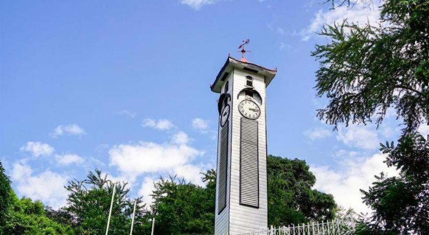 Oyo 89398 Doorbellz Kota Kinabalu Exterior foto