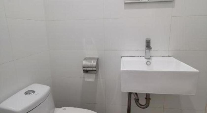 Oyo 89398 Doorbellz Kota Kinabalu Exterior foto
