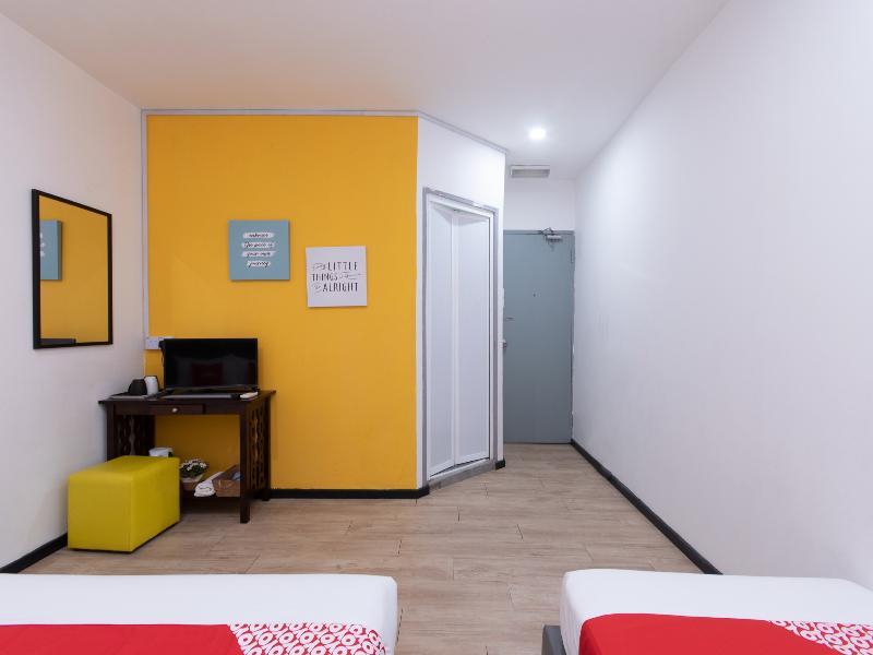 Oyo 89398 Doorbellz Kota Kinabalu Exterior foto
